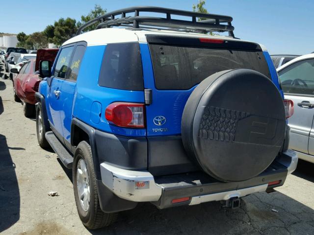 JTEZU11F770012172 - 2007 TOYOTA FJ CRUISER BLUE photo 3