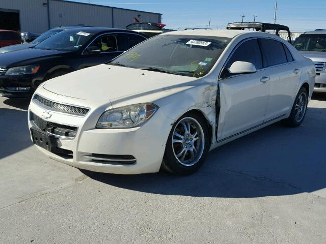 1G1ZC5EB5AF284349 - 2010 CHEVROLET MALIBU WHITE photo 2