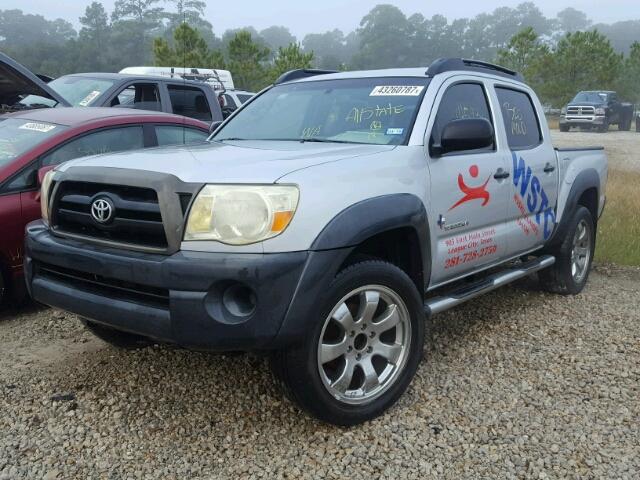 3TMJU62N47M037225 - 2007 TOYOTA TACOMA DOU SILVER photo 2