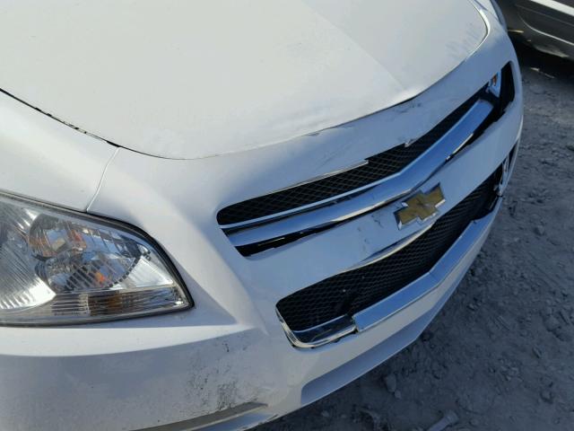 1G1ZC5EU5BF367315 - 2011 CHEVROLET MALIBU WHITE photo 9