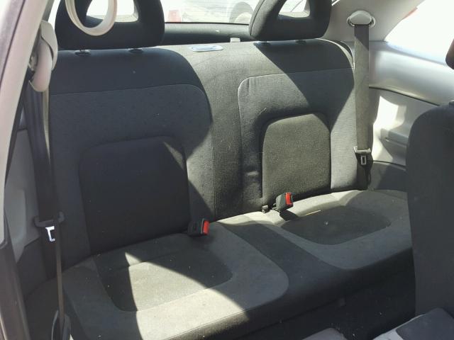 3VWCD21C3YM492602 - 2000 VOLKSWAGEN NEW BEETLE ვერცხლისფერი ფოტო 6