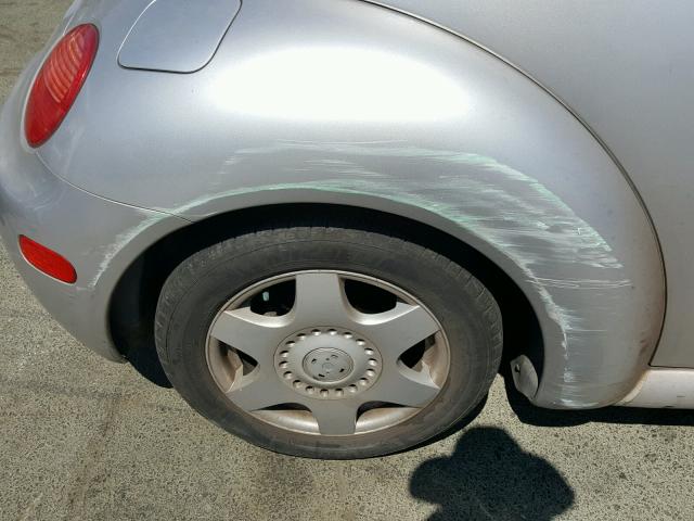 3VWCD21C3YM492602 - 2000 VOLKSWAGEN NEW BEETLE ვერცხლისფერი ფოტო 9