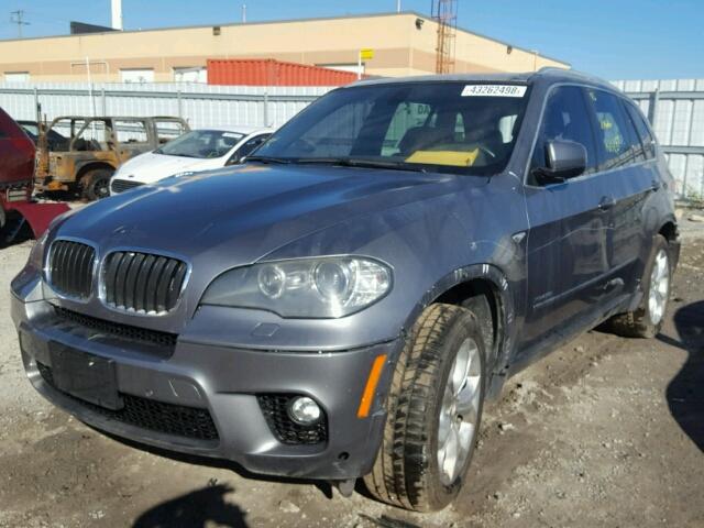 5UXZV8C5XBL419326 - 2011 BMW X5 XDRIVE5 GRAY photo 2