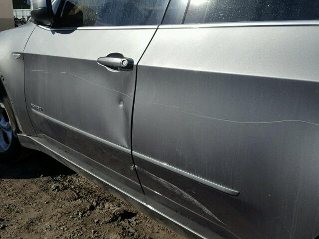 5UXZV8C5XBL419326 - 2011 BMW X5 XDRIVE5 GRAY photo 9