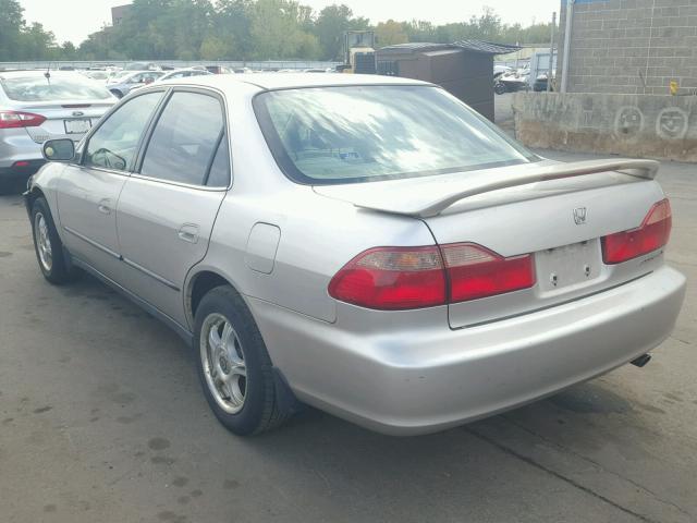 1HGCG5547XA068903 - 1999 HONDA ACCORD LX TAN photo 3