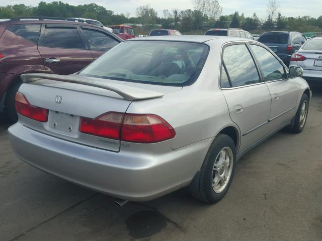 1HGCG5547XA068903 - 1999 HONDA ACCORD LX TAN photo 4