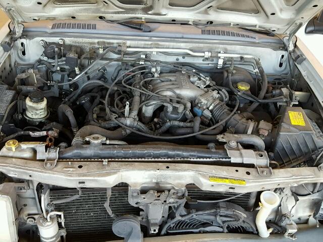 5N1ED28T51C541769 - 2001 NISSAN XTERRA XE SILVER photo 7