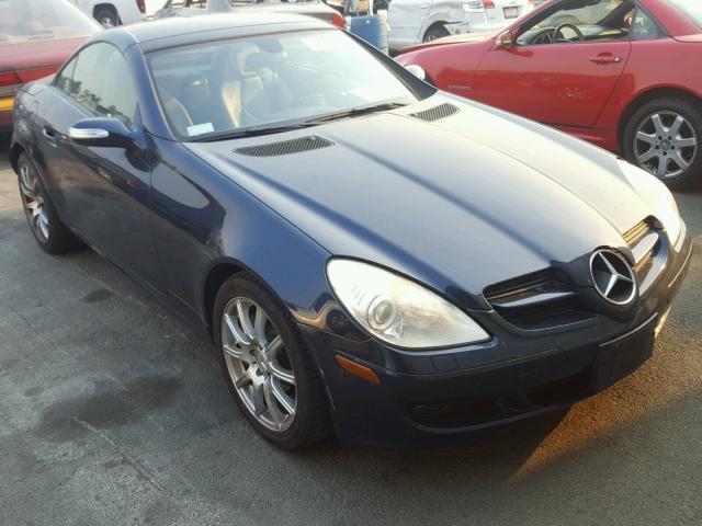 WDBWK56F66F116692 - 2006 MERCEDES-BENZ SLK BLUE photo 1