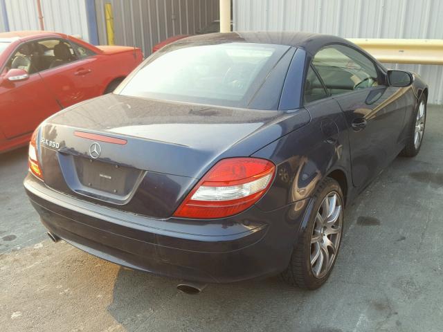 WDBWK56F66F116692 - 2006 MERCEDES-BENZ SLK BLUE photo 4