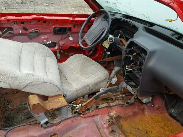 1C3XU4531NF152956 - 1992 CHRYSLER LEBARON 红色 照片 5