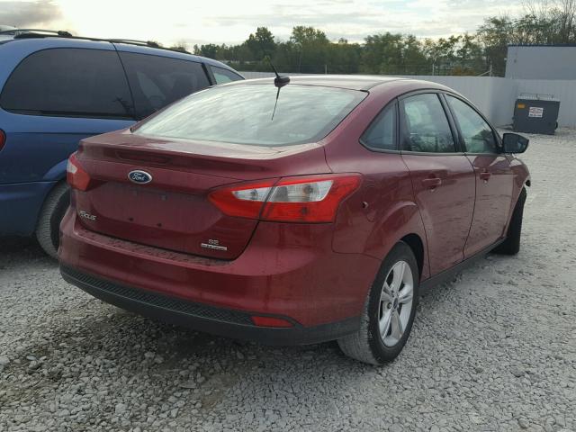 1FADP3F29EL167198 - 2014 FORD FOCUS RED photo 4