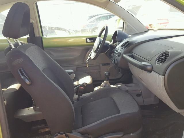 3VWCC21C9YM461230 - 2000 VOLKSWAGEN NEW BEETLE მწვანე ფოტო 5