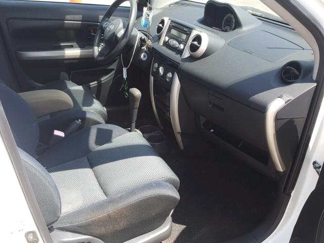 JTKKT624860167761 - 2006 TOYOTA SCION XA WHITE photo 5