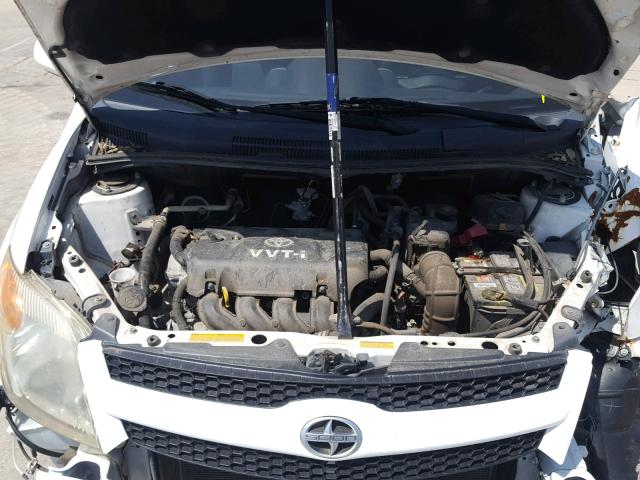 JTKKT624860167761 - 2006 TOYOTA SCION XA WHITE photo 7