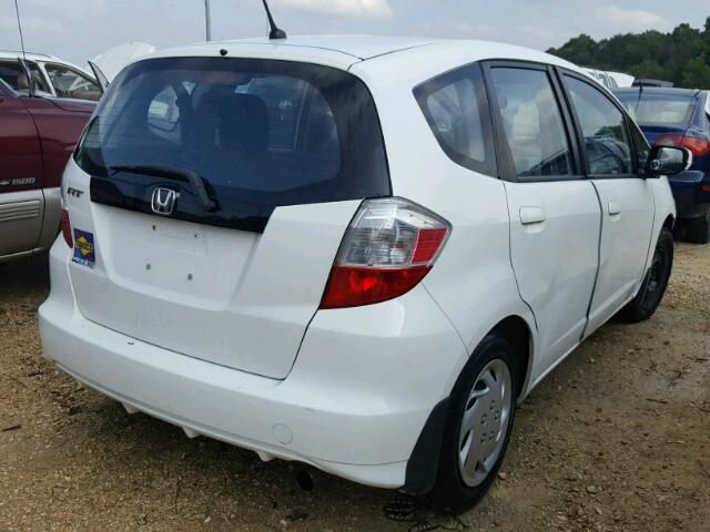 JHMGE8H38CC030605 - 2012 HONDA FIT WHITE photo 4