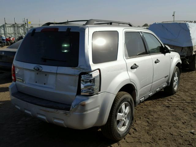 1FMCU03118KA56353 - 2008 FORD ESCAPE XLT SILVER photo 4