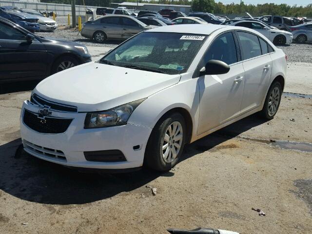 1G1PC5SH0B7273724 - 2011 CHEVROLET CRUZE LS WHITE photo 2