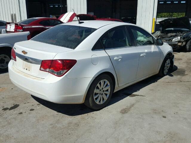 1G1PC5SH0B7273724 - 2011 CHEVROLET CRUZE LS WHITE photo 4