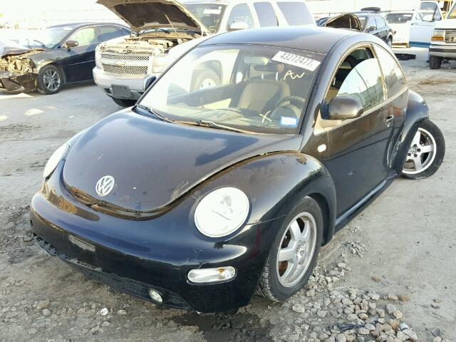 3VWCA21C7XM400690 - 1999 VOLKSWAGEN NEW BEETLE BLACK photo 2