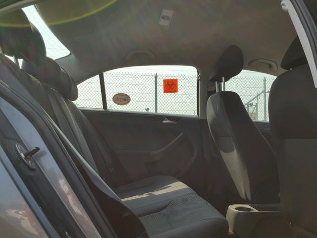 3VW1K7AJ2CM333989 - 2012 VOLKSWAGEN JETTA BASE 灰色 照片 6