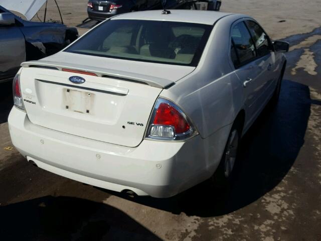 3FAHP07168R131576 - 2008 FORD FUSION SE WHITE photo 4