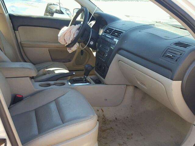 3FAHP07168R131576 - 2008 FORD FUSION SE WHITE photo 5