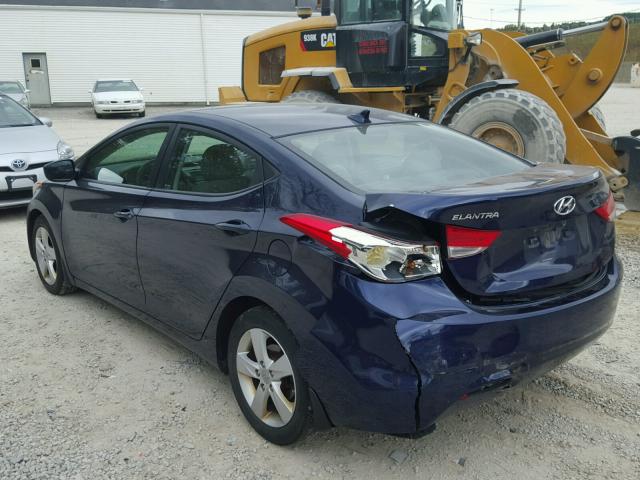 5NPDH4AE8DH408234 - 2013 HYUNDAI ELANTRA GL BLUE photo 3