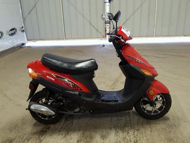 L2BB9NCC3GBB06035 - 2017 OTHER SCOOTER RED photo 9