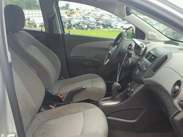 1G1JA5SHXC4216882 - 2012 CHEVROLET SONIC LS SILVER photo 5
