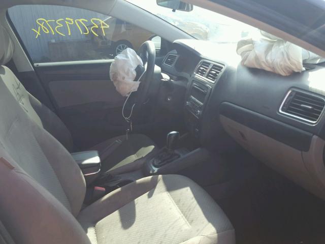 3VW2K7AJ7CM369763 - 2012 VOLKSWAGEN JETTA BASE Սև լուսանկար 5