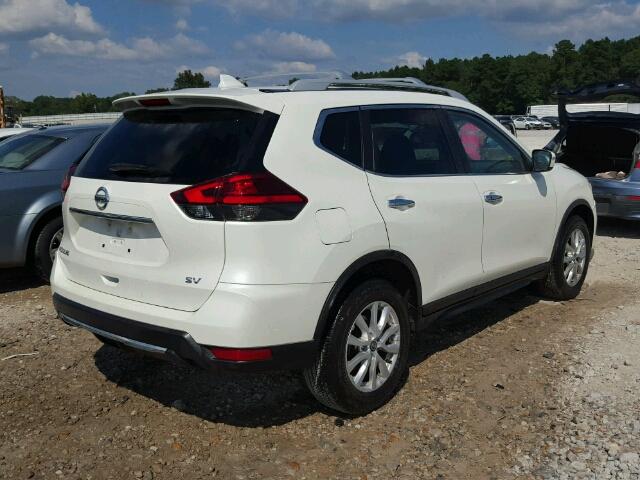 5N1AT2MN7HC833829 - 2017 NISSAN ROGUE SV WHITE photo 4