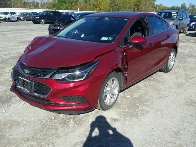 1G1BE5SM8H7131244 - 2017 CHEVROLET CRUZE LT RED photo 2