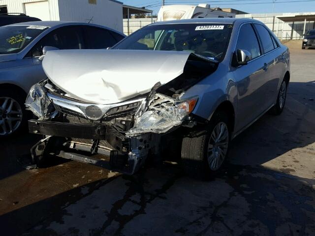 4T1BF1FK9CU012517 - 2012 TOYOTA CAMRY BASE SILVER photo 2