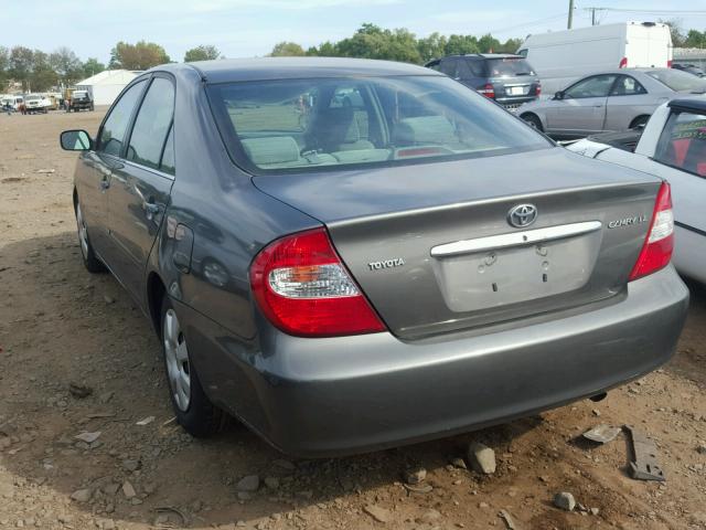 4T1BE32K62U628999 - 2002 TOYOTA CAMRY LE GRAY photo 3