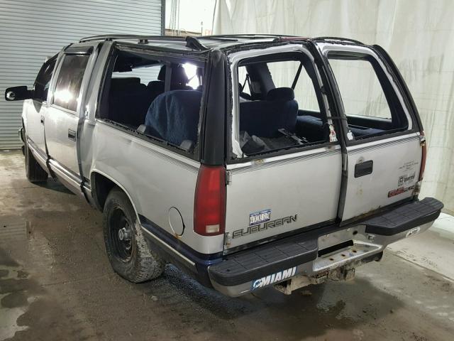 1GKEC16R0TJ755130 - 1996 GMC SUBURBAN C SILVER photo 3