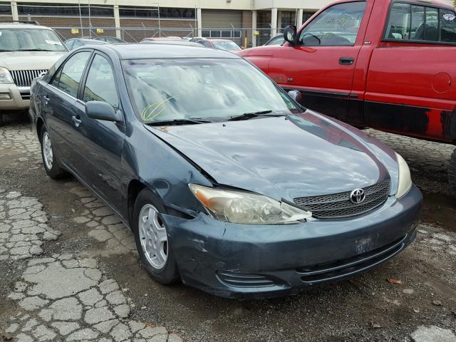 4T1BF32K52U529247 - 2002 TOYOTA CAMRY LE GREEN photo 1