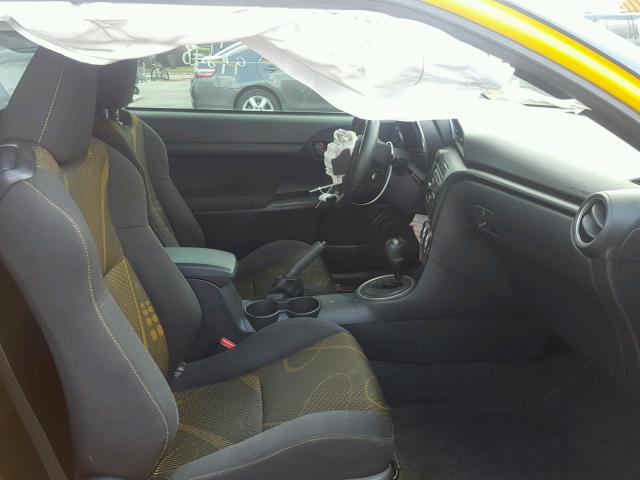 JTKJF5C76C3023044 - 2012 TOYOTA SCION TC 黄色 照片 5