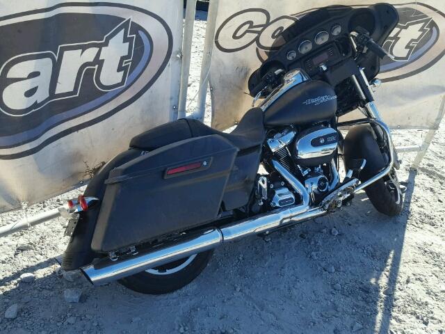 1HD1KBC12HB679783 - 2017 HARLEY-DAVIDSON FLHX STREE BLACK photo 4