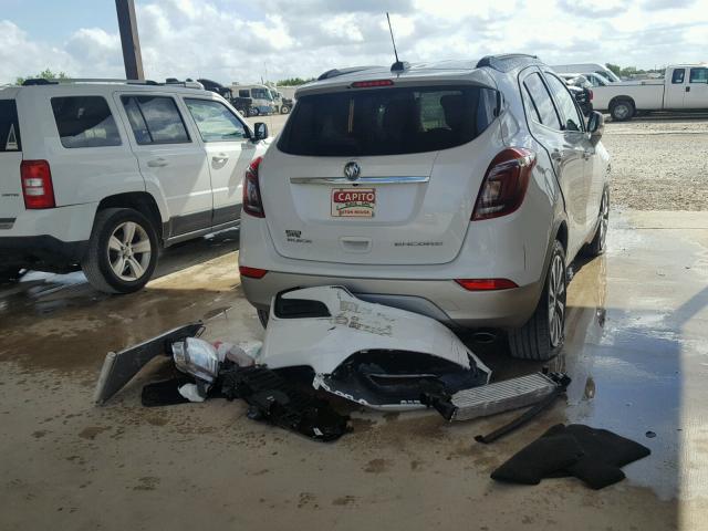 KL4CJASB6JB594298 - 2018 BUICK ENCORE PRE WHITE photo 4