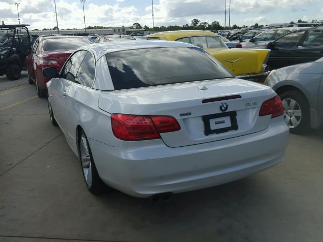 WBADW3C52BE539523 - 2011 BMW 328 WHITE photo 3