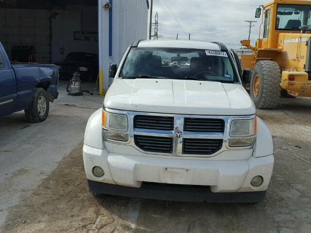 1D8GU28K98W219733 - 2008 DODGE NITRO SXT TAN photo 9