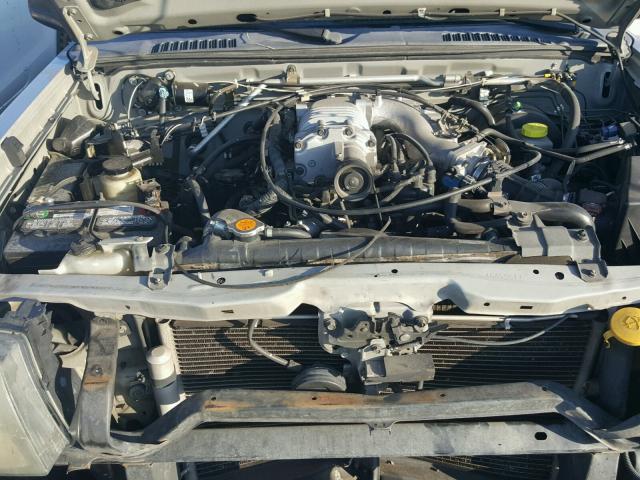 1N6MD29Y54C459617 - 2004 NISSAN FRONTIER C SILVER photo 7