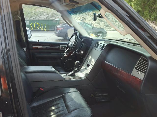 5LMFU28R33LJ24580 - 2003 LINCOLN NAVIGATOR BLACK photo 5