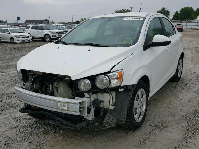 1G1JA5SH3E4238600 - 2014 CHEVROLET SONIC LS WHITE photo 2