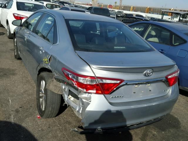 4T1BF1FK1GU256264 - 2016 TOYOTA CAMRY LE SILVER photo 3