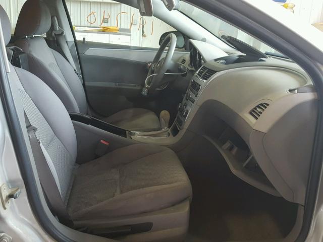 1G1ZA5E0XAF166186 - 2010 CHEVROLET MALIBU LS Күміс фото 5