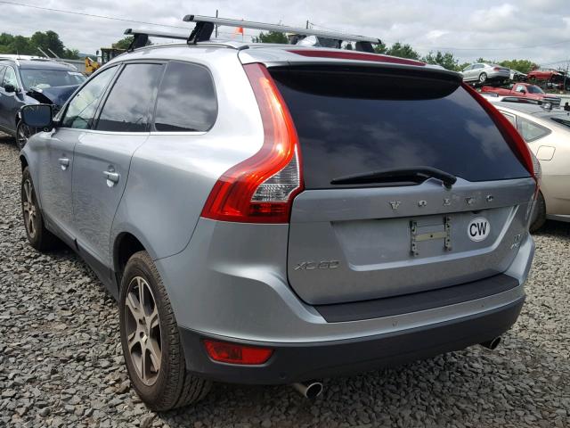 YV4902DZ5C2267765 - 2012 VOLVO XC60 T6 SILVER photo 3