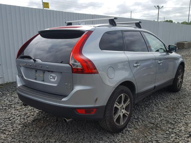 YV4902DZ5C2267765 - 2012 VOLVO XC60 T6 SILVER photo 4