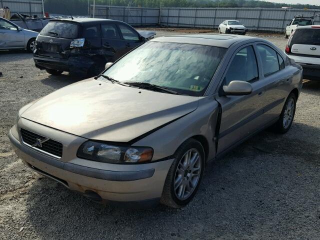 YV1RS58DX22150396 - 2002 VOLVO S60 2.4T TAN photo 2
