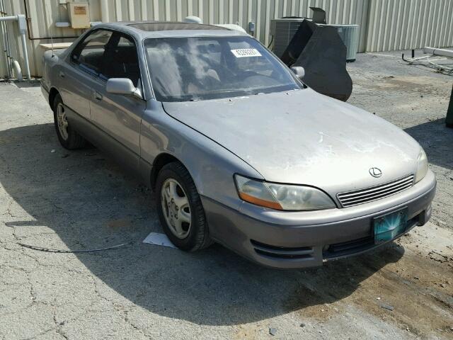 JT8VK13T3N0033365 - 1992 LEXUS ES SILVER photo 1